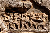 The great Chola temples of Tamil Nadu - The Airavatesvara temple of Darasuram. Detail of the balustrade of the  N-W corner of the prakara-wall.